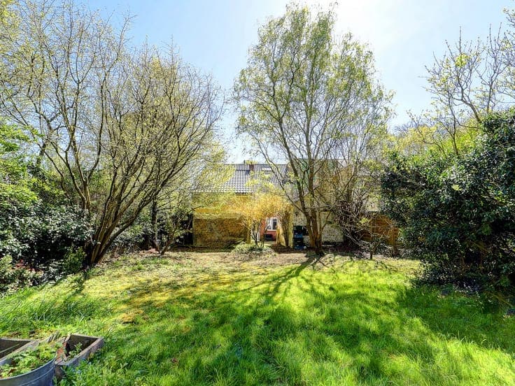 2 separate houses with garden & parking for sale in Tervuren