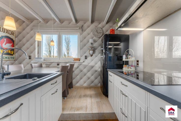 Renovated villa in a prime location in Lombardsijde