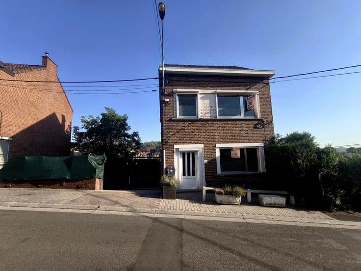 House in Gilly