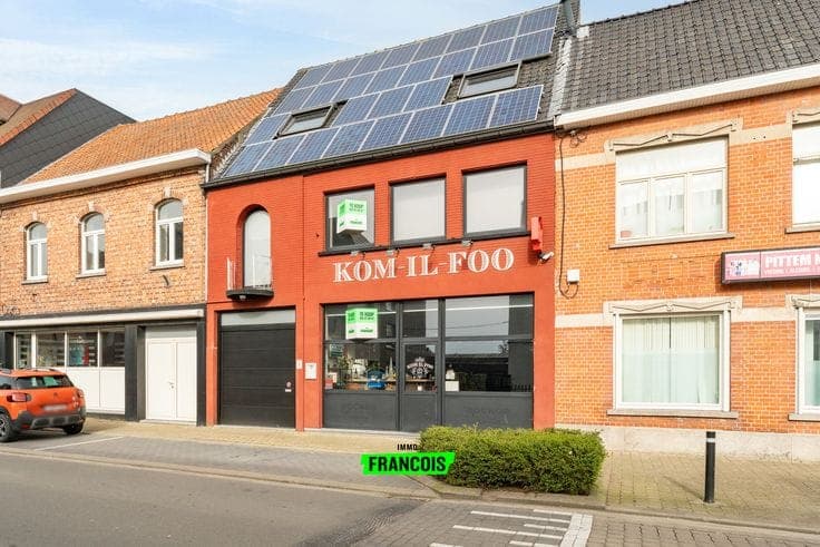 POTENTIAL RESIDENTIAL PROPERTY WITH RETAIL PREMISES FOR SALE