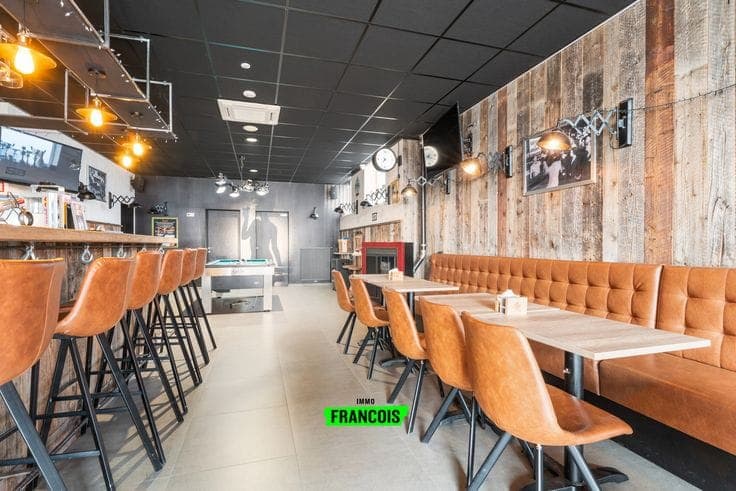 POTENTIAL RESIDENTIAL PROPERTY WITH RETAIL PREMISES FOR SALE