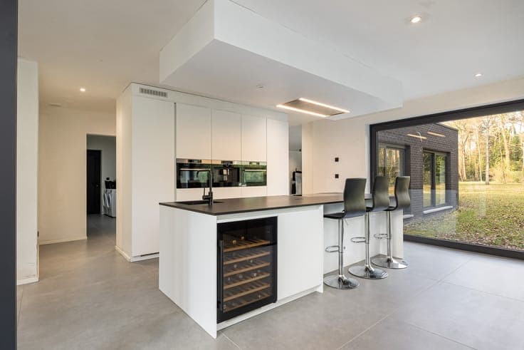 Super modern villa for sale – to be finished to your taste