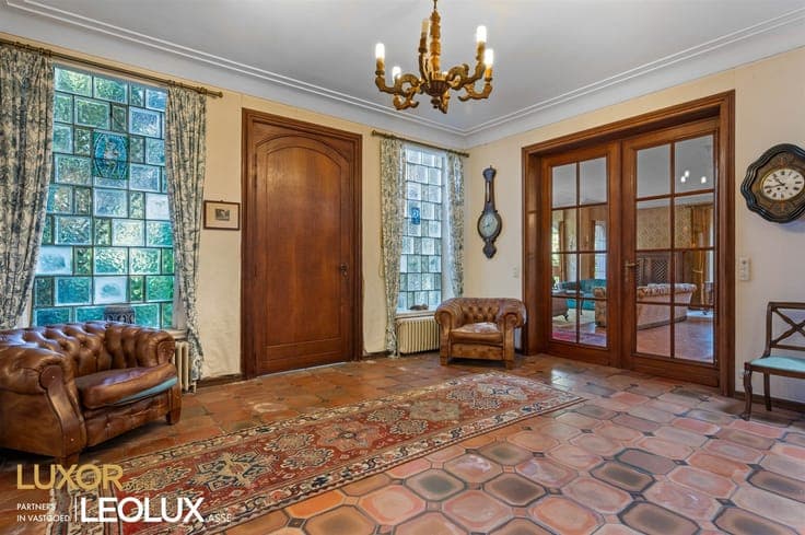 Charming home in need of renovation in Oppem