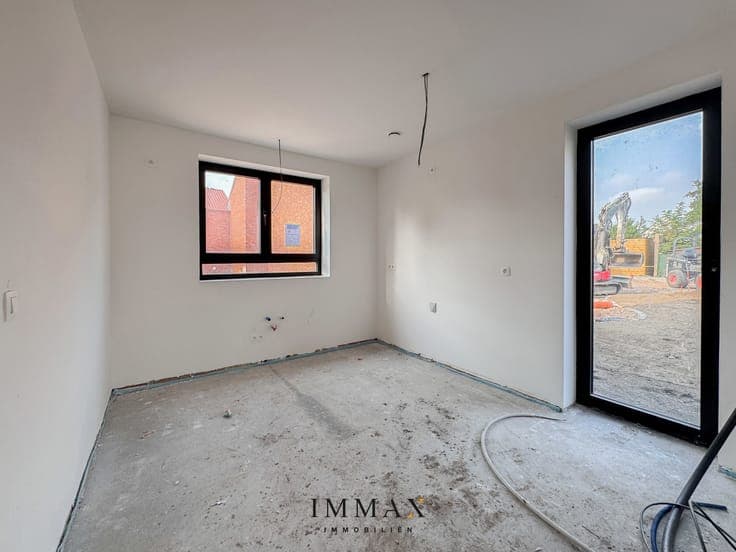 Res. YUKI | New construction with 4 bedrooms, garden & carpo