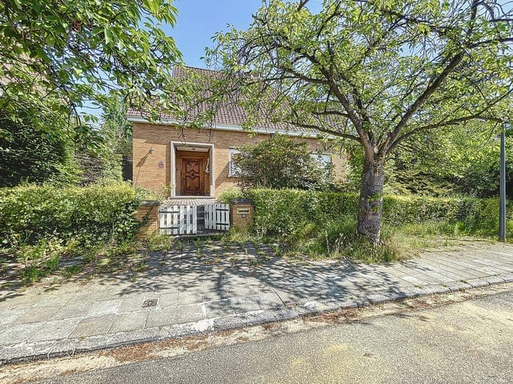 TROIS TILLEULS, SUPERBE MAISON 5CH ± 415M² +GARAGE +JARDIN