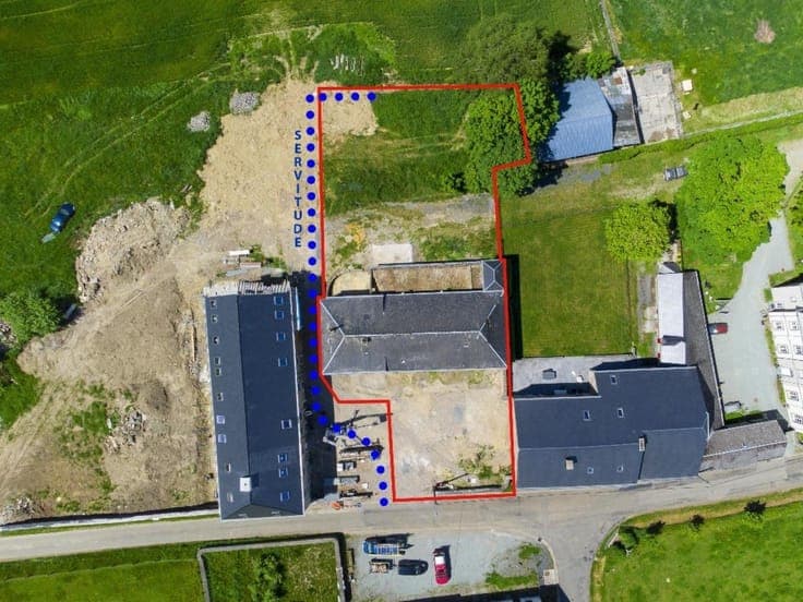 Vastgoedcomplex: vakantiewoning voor 6 personen en schuur...