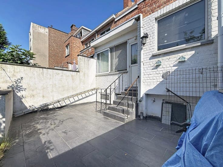 CHARMING HOUSE BEL-Etage 3 BEDROOMS WITH GARDEN + GARAGE!