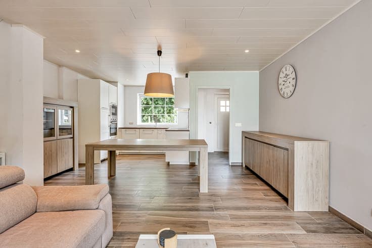 Authentic and fully renovated home