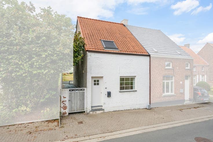 Authentic and fully renovated home