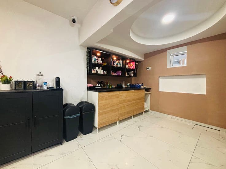 IMM.MIXTE - COMMERCE - DUPLEX - 2CH - PEB C - TERRASSE