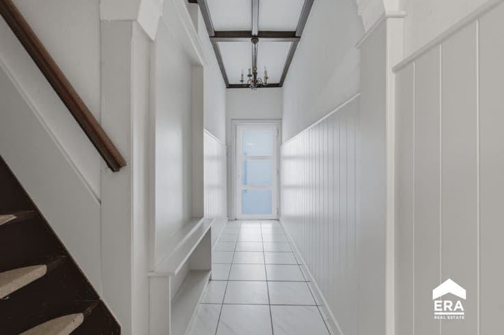 Move-in ready home with garden and garage in Roeselare