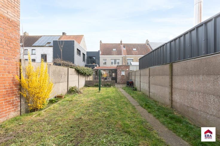 Family home with garden in Nieuwpoort