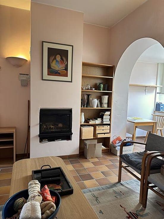 Charming move-in home with 2 bedrooms.
