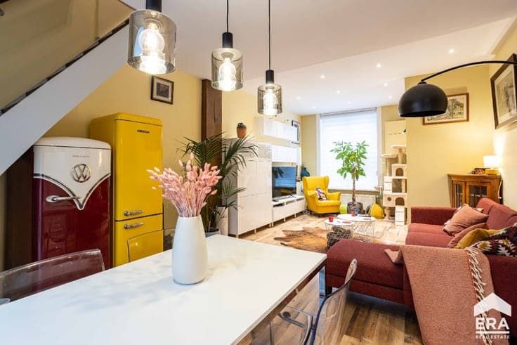 Move-in ready townhouse with 4 bedrooms and roof terrace