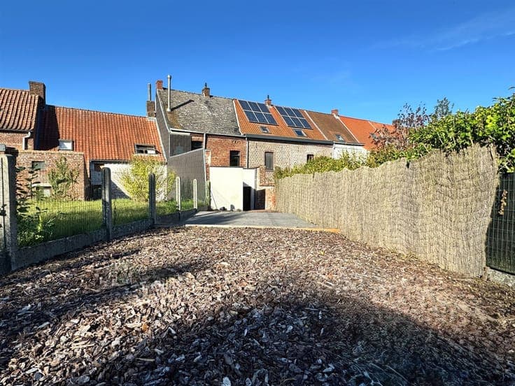 FULLY RENOVATED 3-BEDROOM HOUSE