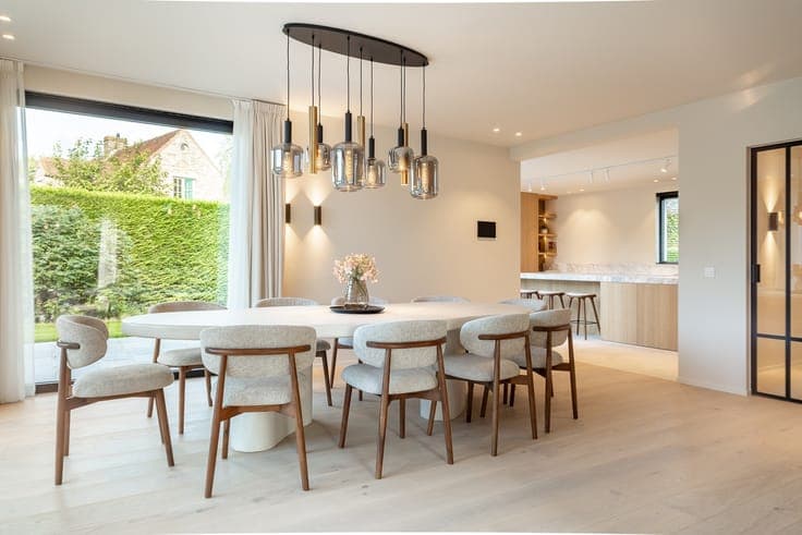Prachtige alleenstaande villa met 5 slaapkamers gelegen i...