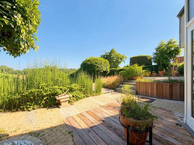 Exceptional Home / 270m² / 4BR / Enchanting Setting