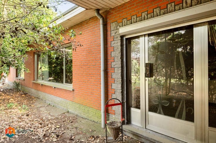 Te renoveren woning met 3 slpkrs op projectgrond van 2178...