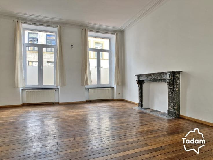 ARLON CENTER - 4-bedroom townhouse with garden & carport