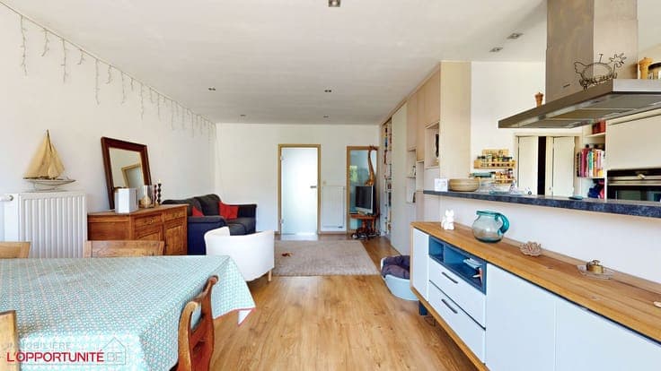 Splendide maison 2016, 4 chambres, bureau et beau jardin.