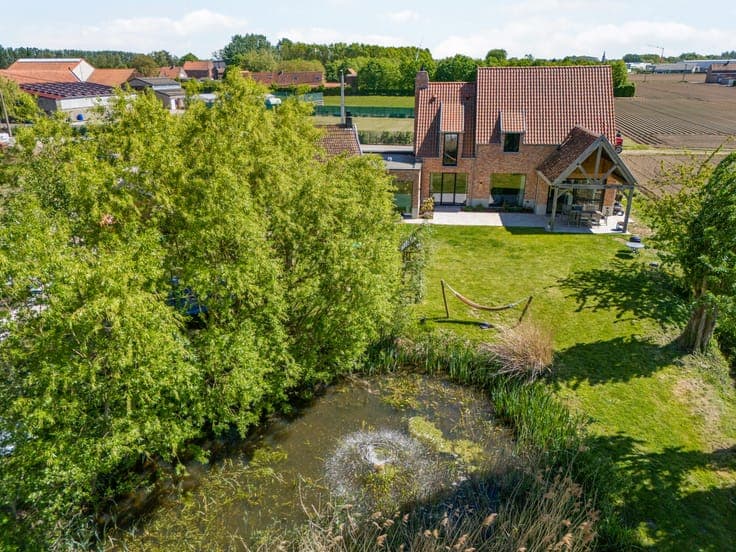 Spacious villa with horse pasture for sale in Wervik