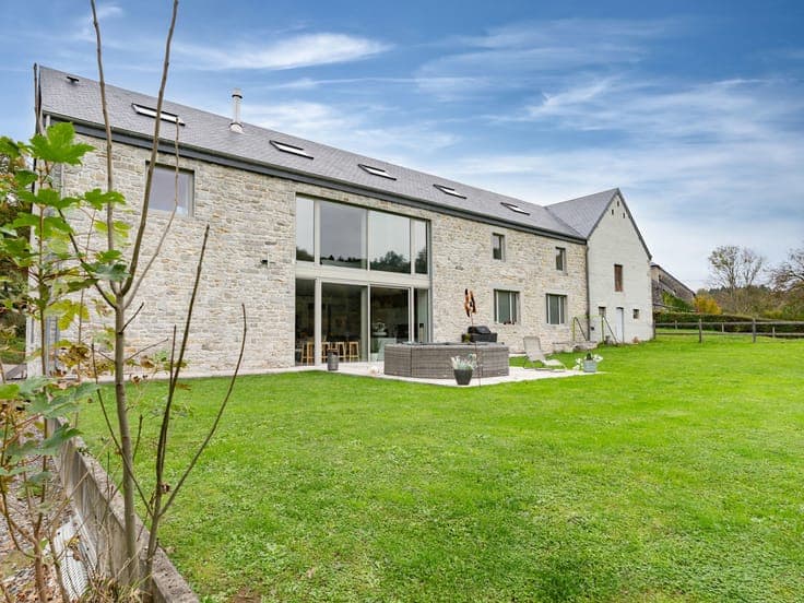 Between authenticity - design - Exceptional property
