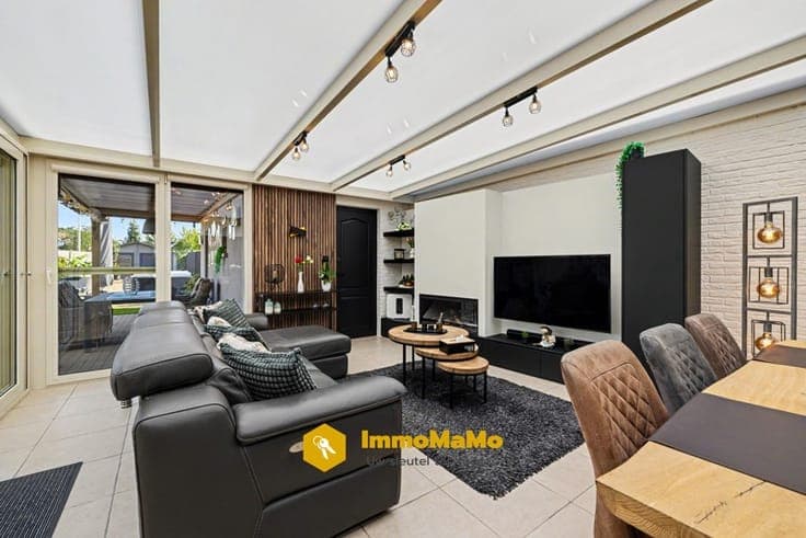 INSTAPKLARE WONING, CENTRAAL GELEGEN IN WACHTEBEKE - TE KOOP