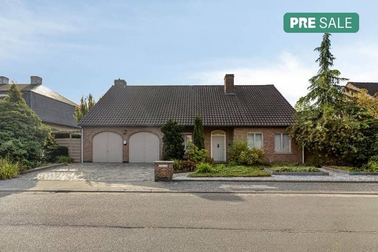 Ready to move in villa for sale in a quiet location in Harel