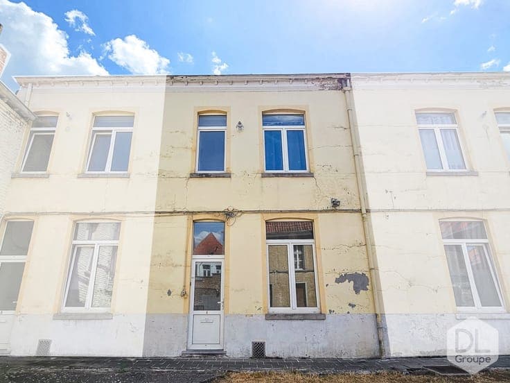 Beautiful 2-bedroom house ideally located near the city cent