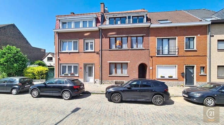 Spacious 180 m² house with a lovely garden * 5 bedrooms