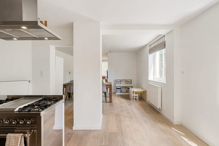 Move-in Ready Detached Home with Endless Possibilities