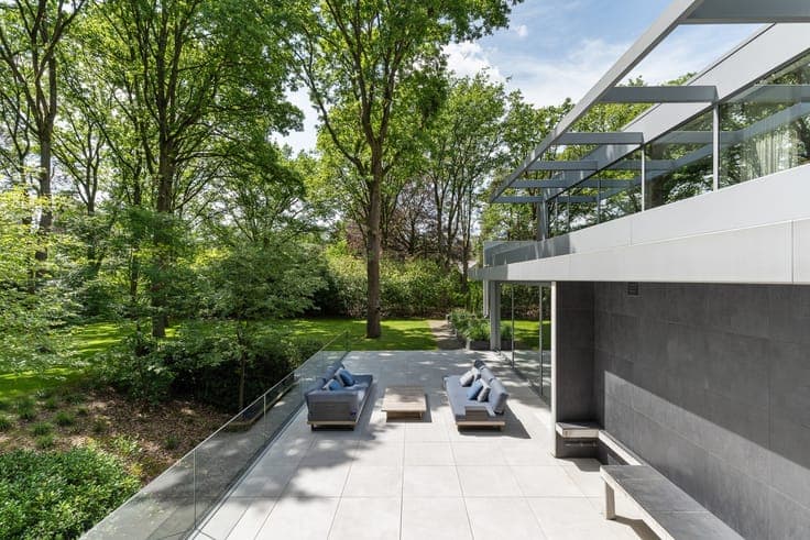 Exclusive luxury villa near the golf course and lake in K...