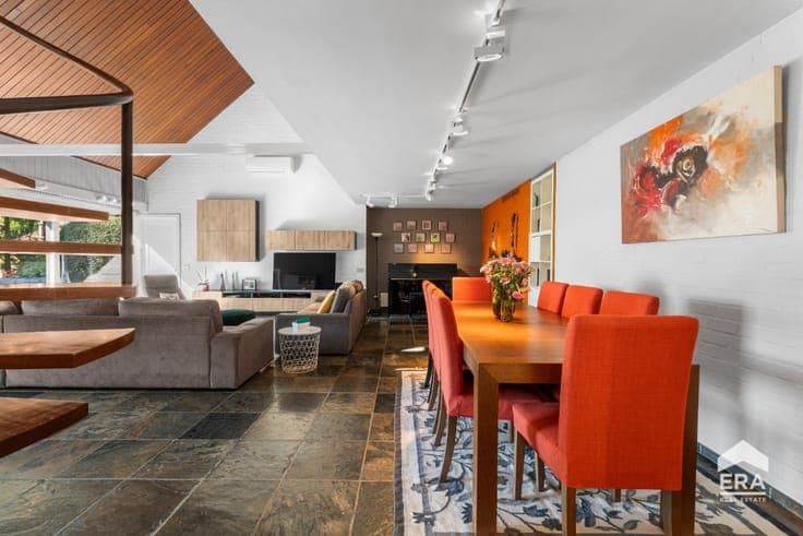 Architect-designed home on large plot in Wemmel