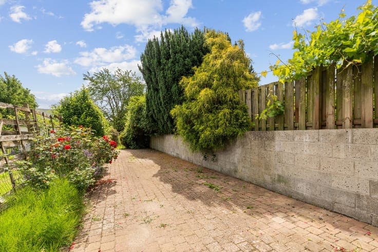 Move-in ready home with a favourable EPC rating C near Aalst