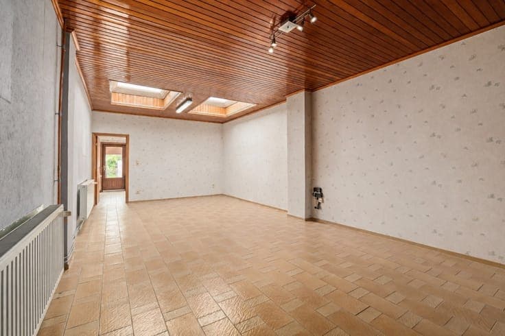 Move-in ready home with a favourable EPC rating C near Aalst