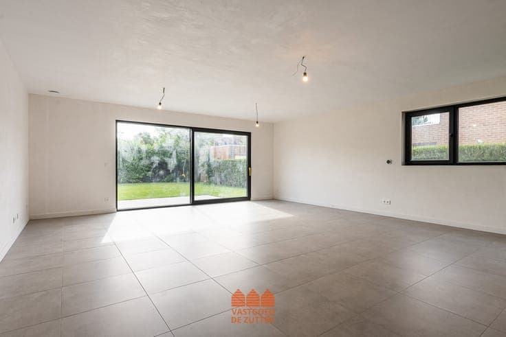 6% BTW mogelijk! Energiezuinige nieuwbouwwoning met 3 sla...