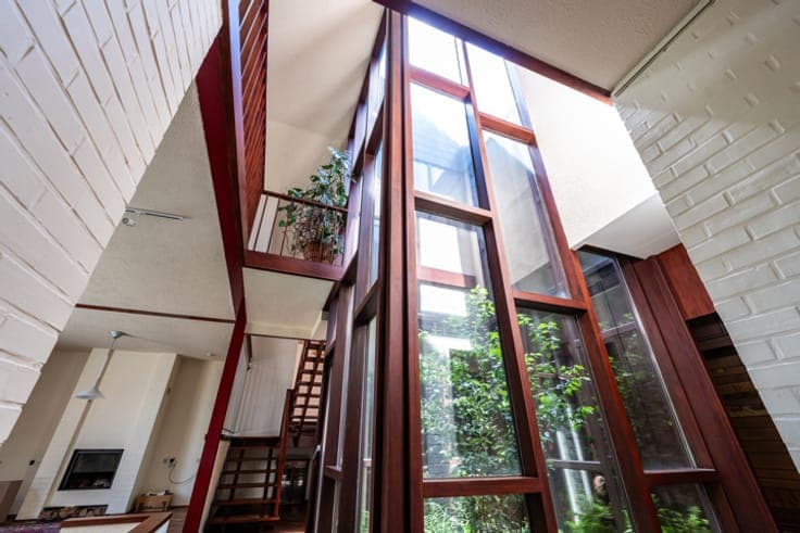 GENAPPE – Unique PROPERTY (4BED/4BATH/PRO.PRACT./POOL)