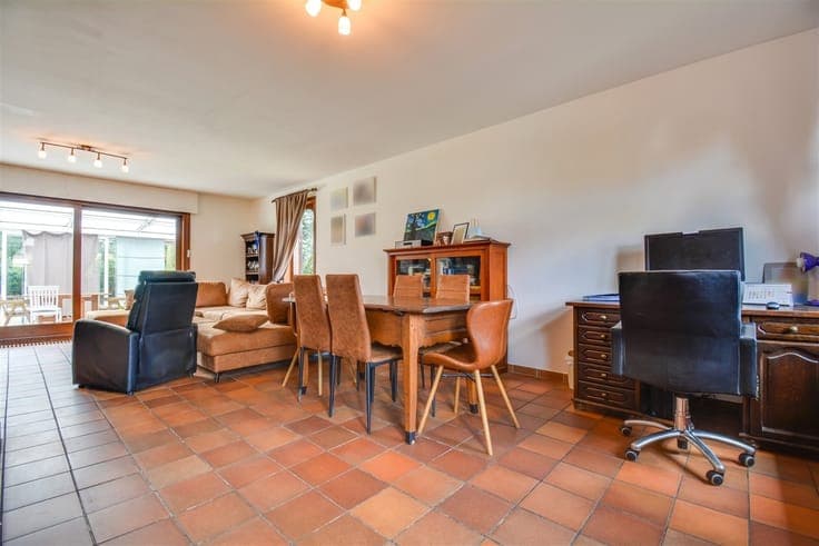 Beautiful villa with 4 bedrooms and a beautiful garden in Za