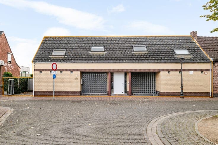 Ruime, instapklare woning met 3 à 4 slpk., garage en tuin...