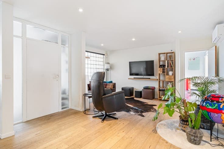 Ruime, instapklare woning met 3 à 4 slpk., garage en tuin...