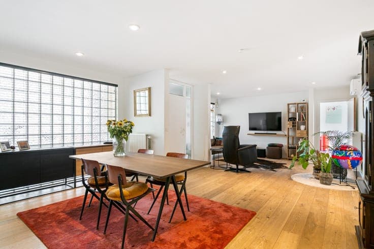 Ruime, instapklare woning met 3 à 4 slpk., garage en tuin...