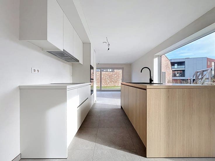 Last new construction home along Cooppallaan in Wetteren