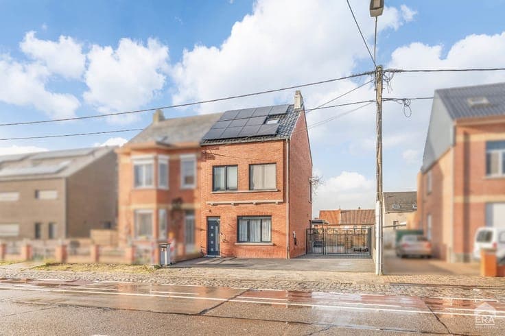 Semi-detached home with garden in Diest