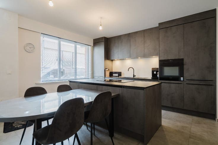 Instapklare woning met 3 slaapkamers en zonnige tuin
