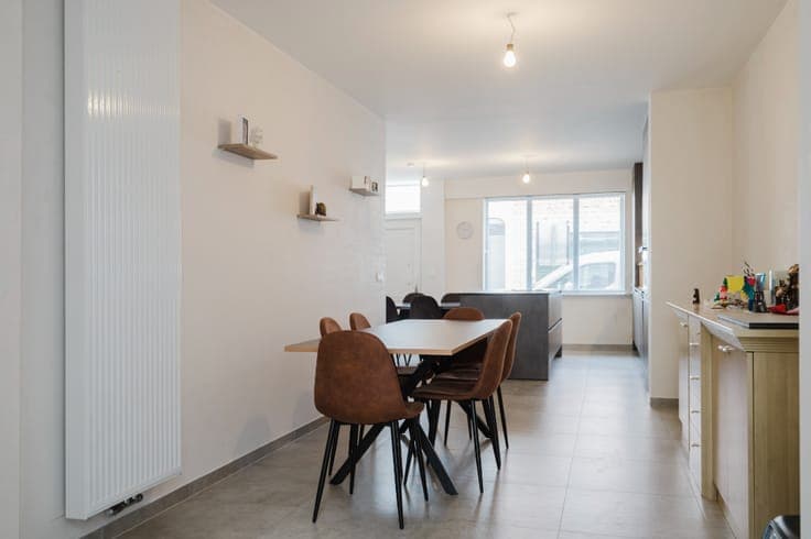 Instapklare woning met 3 slaapkamers en zonnige tuin