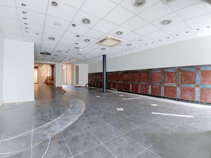 multifunctional building