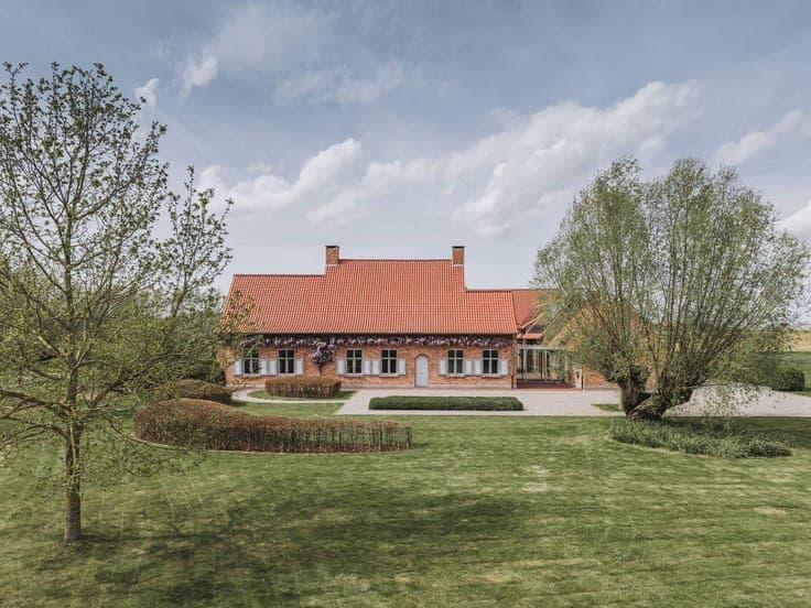 Exceptional country house for sale in Heuvelland on 1HA