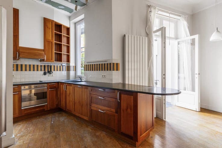 Very beautiful townhouse with garage