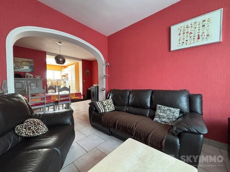JOLIE MAISON 3F - 2CH POSS 4CH - GARAGE - JARDIN/TERRASSE