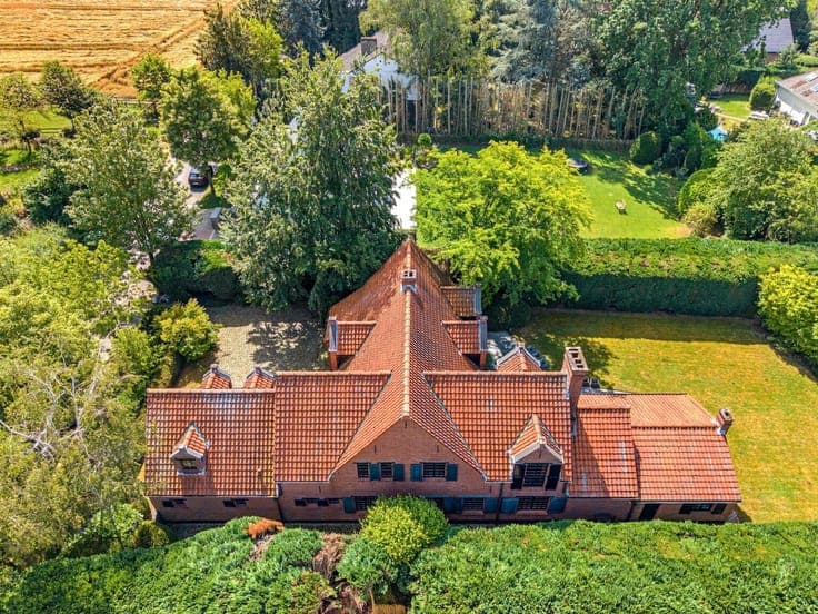 Spacious Character House in Sterrebeek, 4 Bedrooms